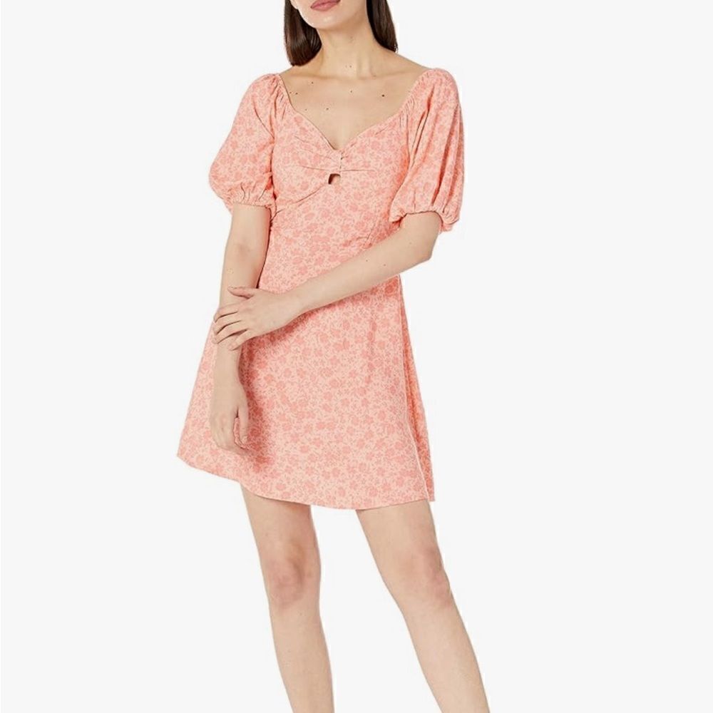Billabong loving life mini dress peach